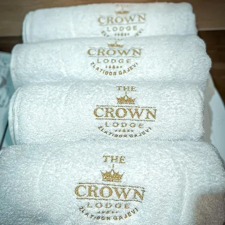 The Crown アパート *