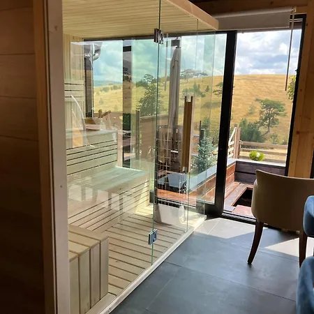 The Crown Apartmán *