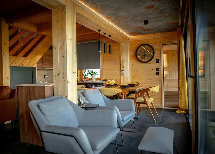 Apartament The Crown *